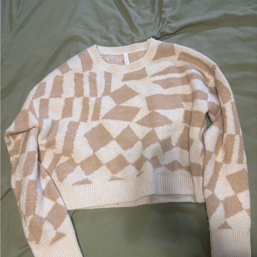 Geometric Patterned Sweater - Cream and Tan